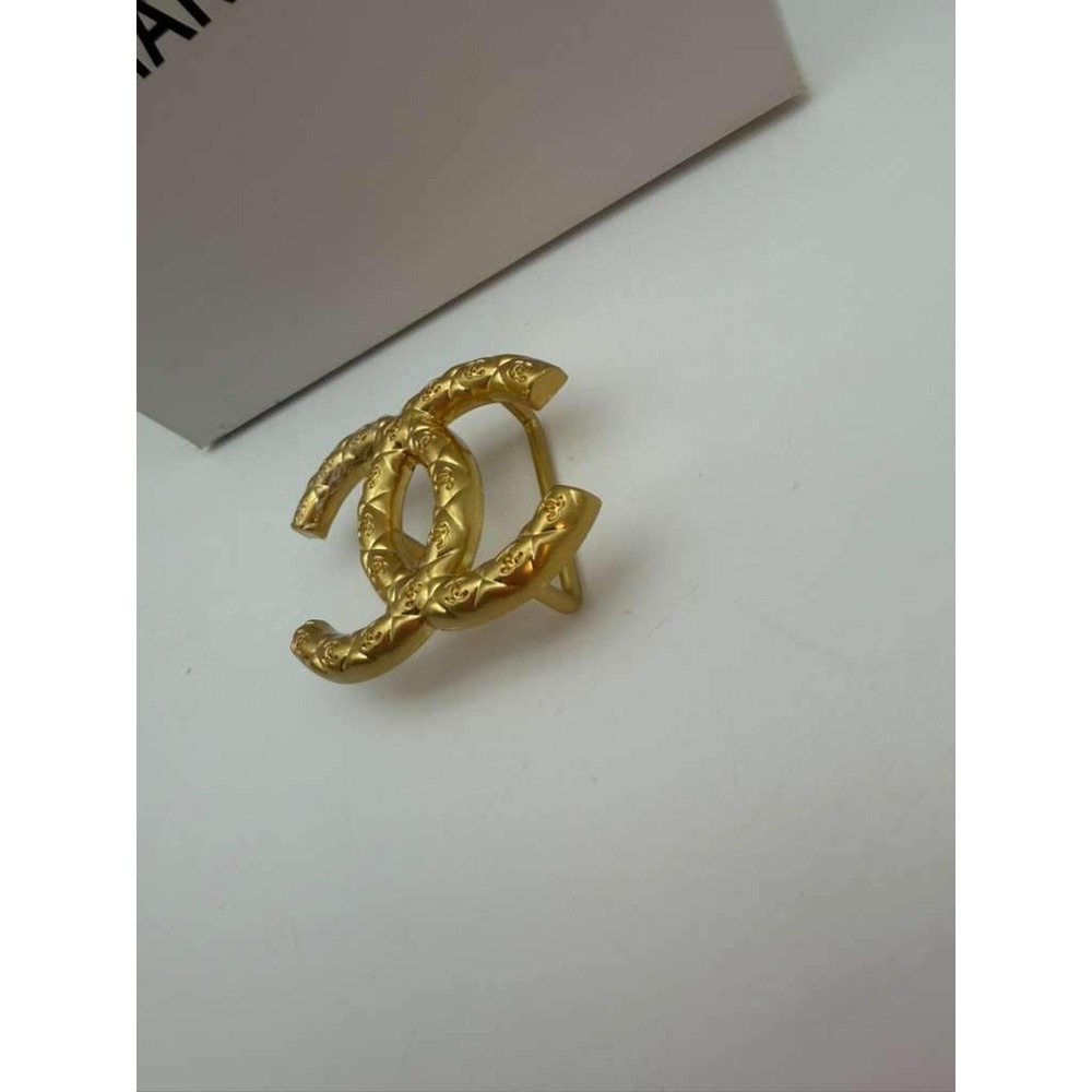 Chanel CC Logo Gold Belt Buckle – Textured – Buckle Only – Statement Piece - Picture 4 of 9
